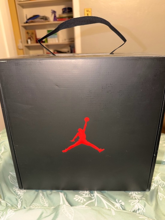 Nike Women’s Brooklyn Jordan Platform Leather Sneakers - Picture 6 of 7